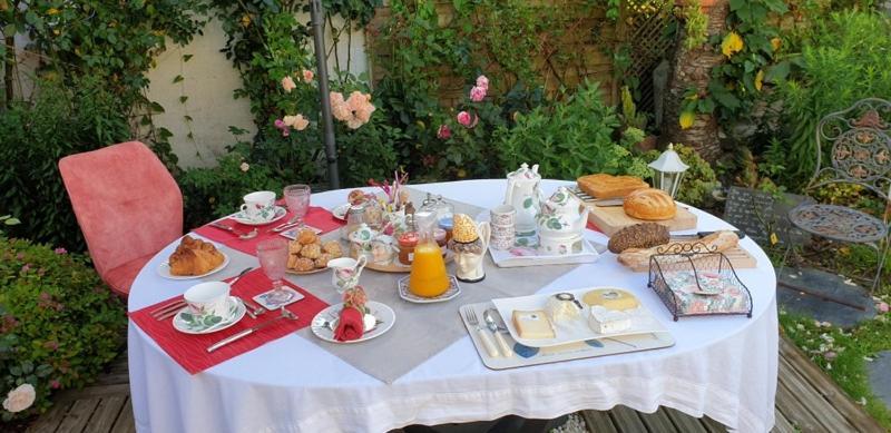 Bed and Breakfast Marie La Fee Endormie, 'Breizh Buffet' & Balneo Muzillac Exterior foto